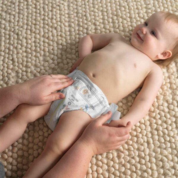 Couches Huggies Little Snugglers Plus - Taille 2 (5 à 8 kg), 174 Unités – Image 5