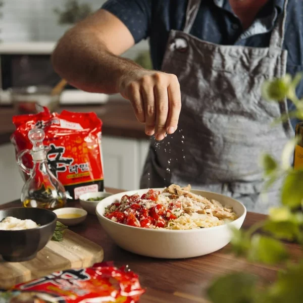 Soupe de Nouilles Épicées Gourmet, Nongshim Shin Ramyun, Ramen Coréen US, 120g – Image 2